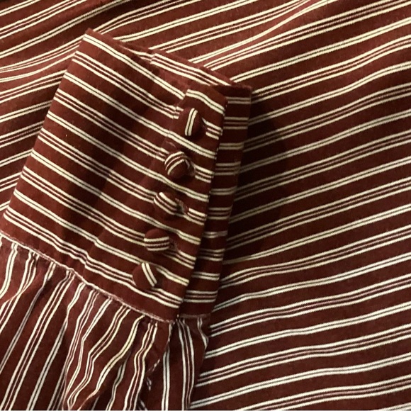 Vintage burgundy and white shirt with contrasting stripes. - Picture 3 of 7
